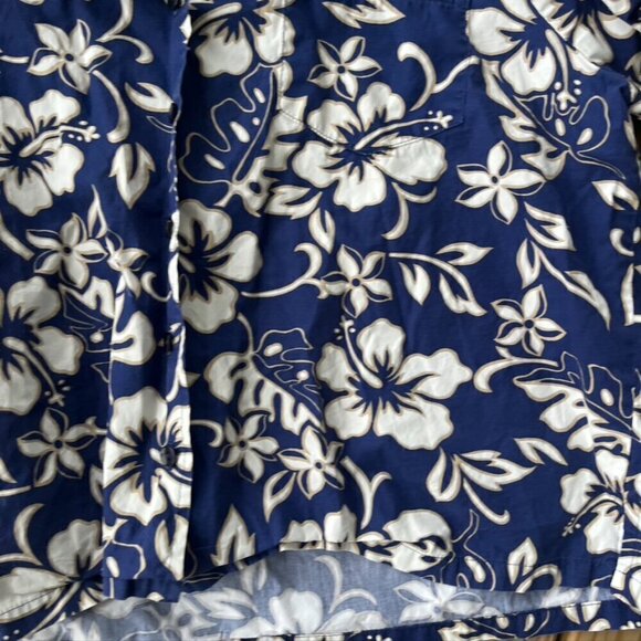 Vintage Hilo Hattie’s Hawaiian Floral Short Sleeve Button Up Shirt Size XL - Picture 2 of 9